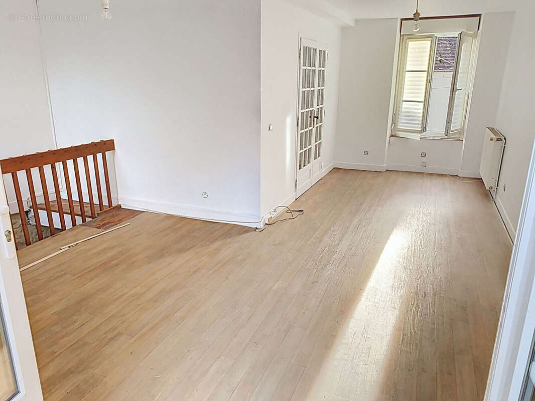 Appartement à FALAISE