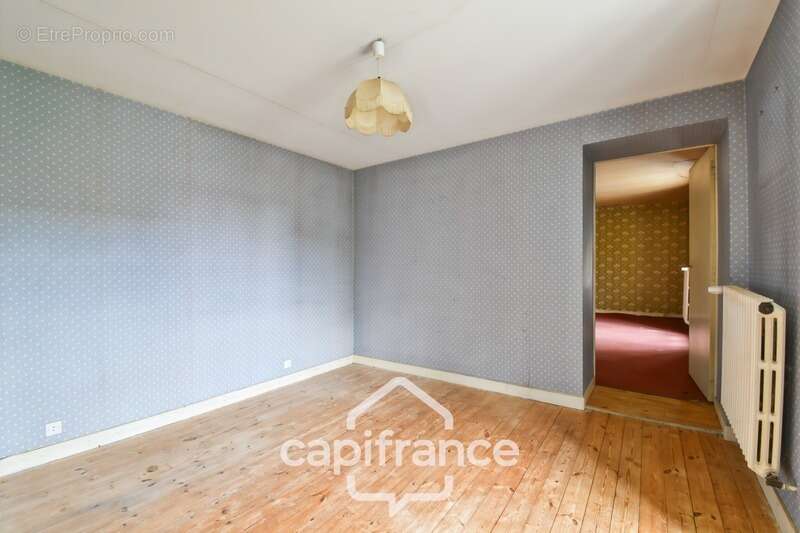 Maison en pierre à vendre 6 pièces SAINT PARDOULT (17) avec garage et atelier - photo 15