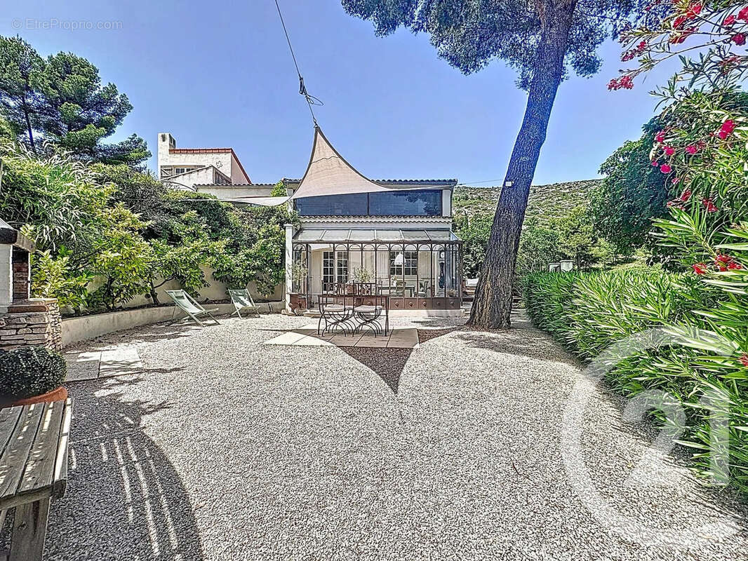 Maison à PUYLOUBIER