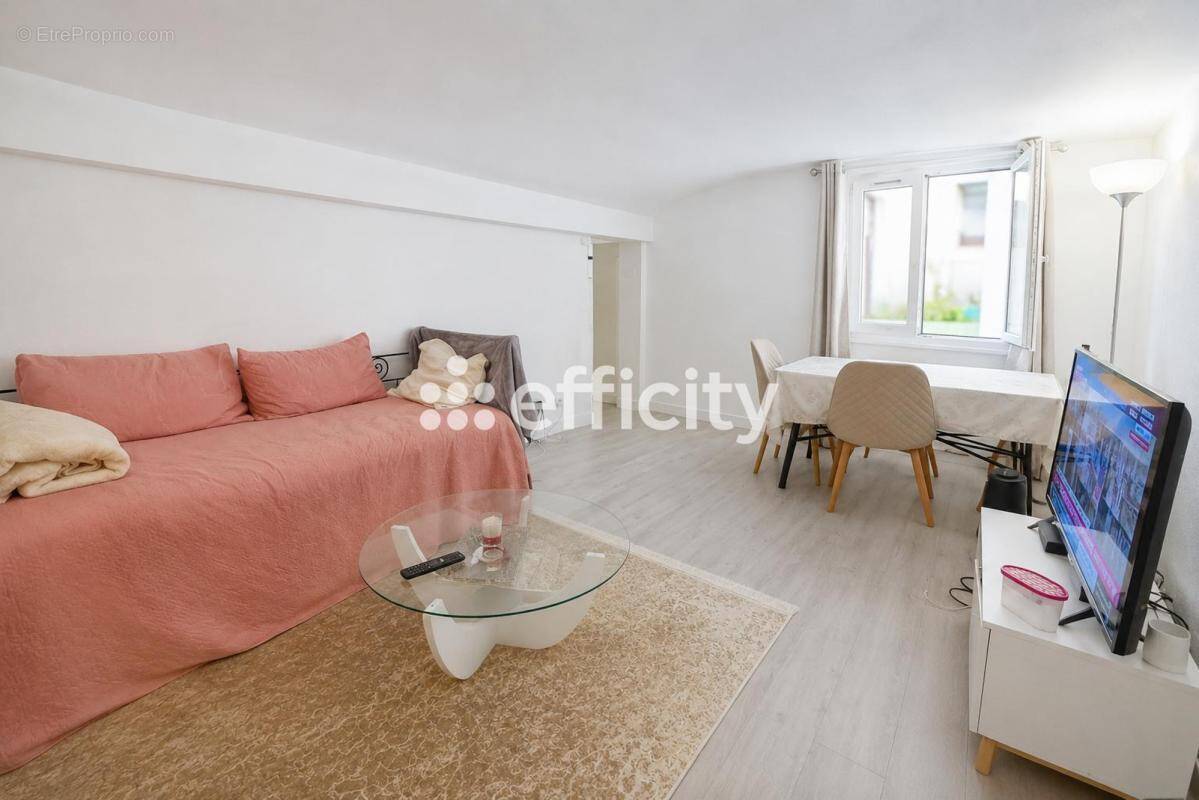 Appartement à LYON-1E