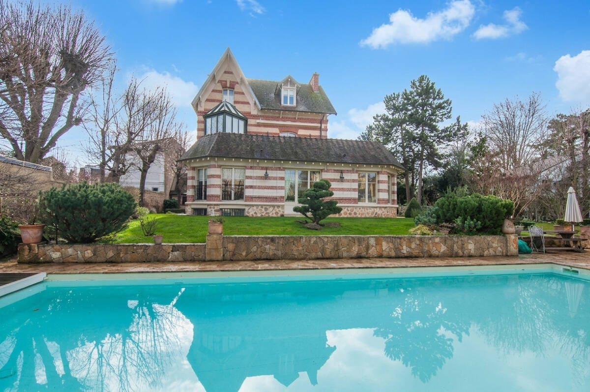 Maison à LE VESINET