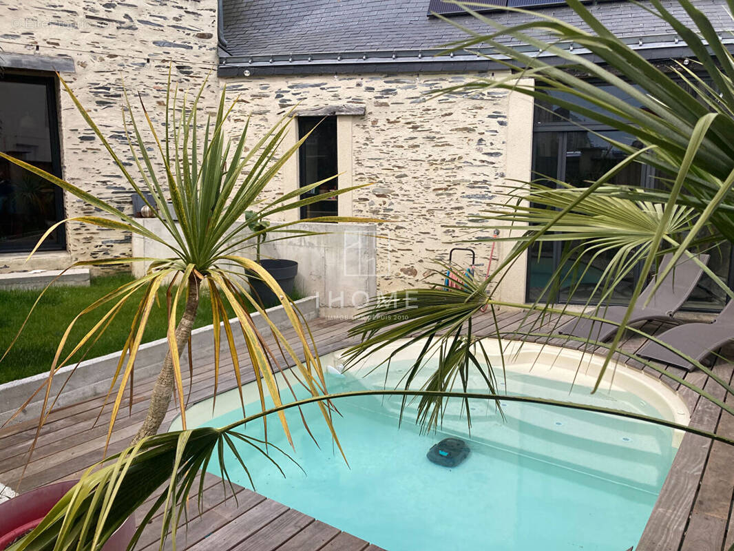 Maison à LA POUEZE