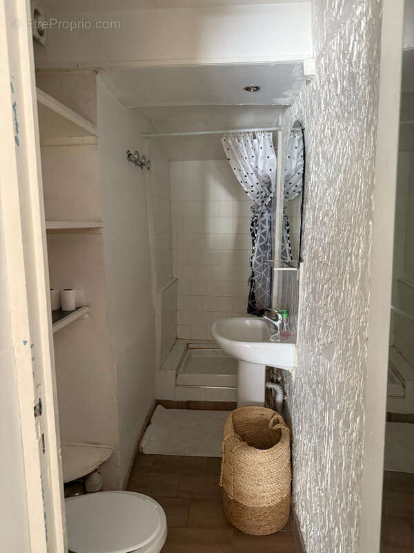 Appartement à ROQUEVAIRE