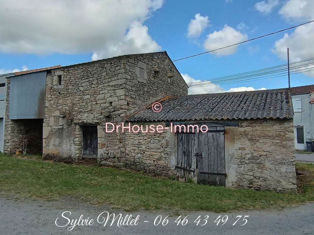 Autre à SAINT-HILAIRE-DE-CLISSON