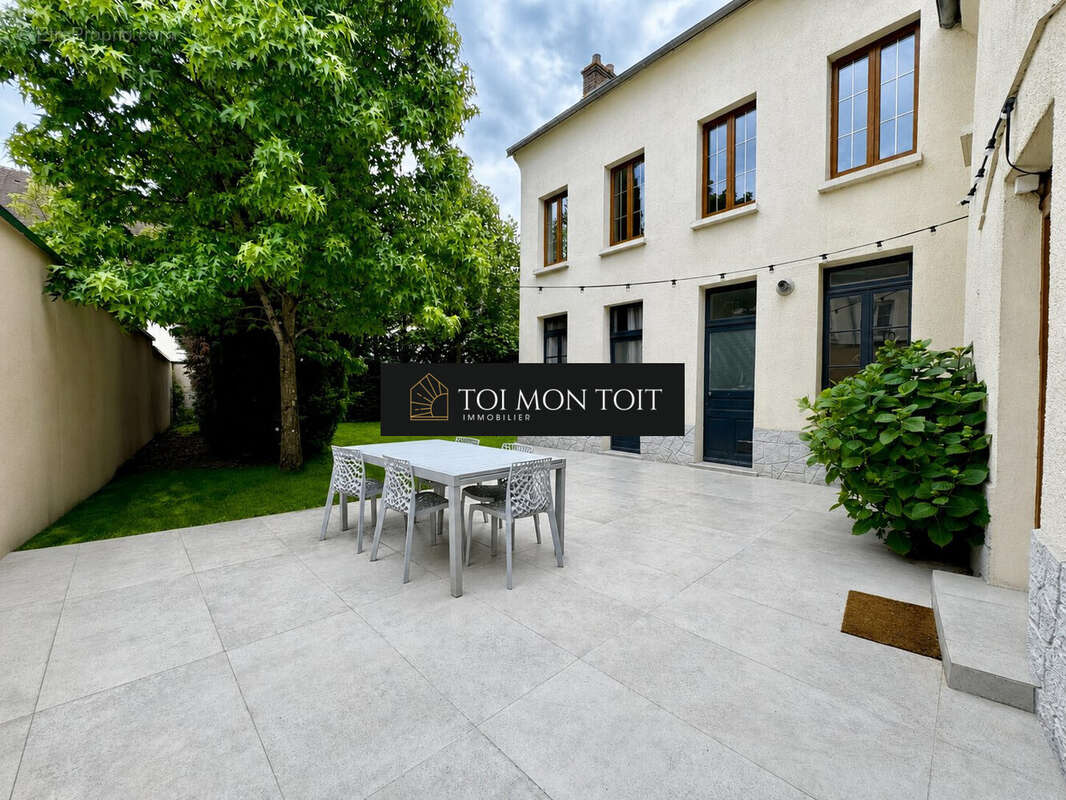 Maison 158 m² à Plailly  - photo 3