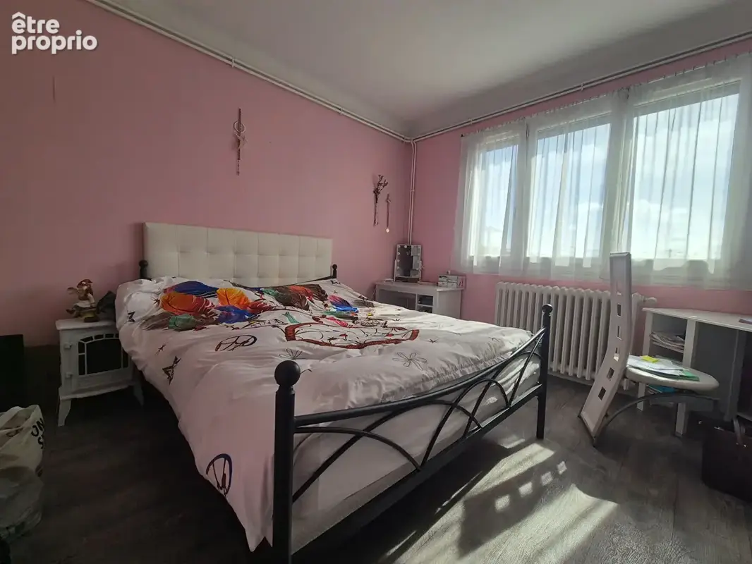 LEZOUX / Grande maison familiale à vendre de 166 m2 comprenant 2 logements ! - photo 9