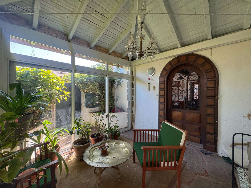 Maison mitoyenne de bourg - photo 7