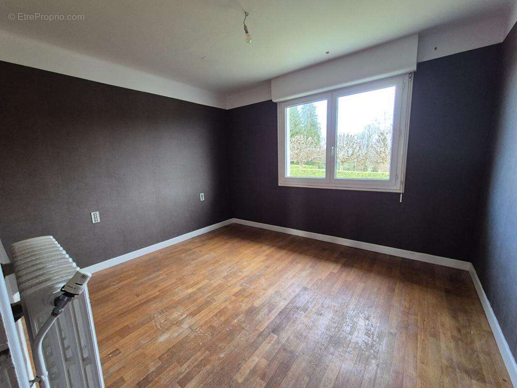 Maison Montaignac Sur Doustre 7 pièce(s) 204 m2 - photo 8