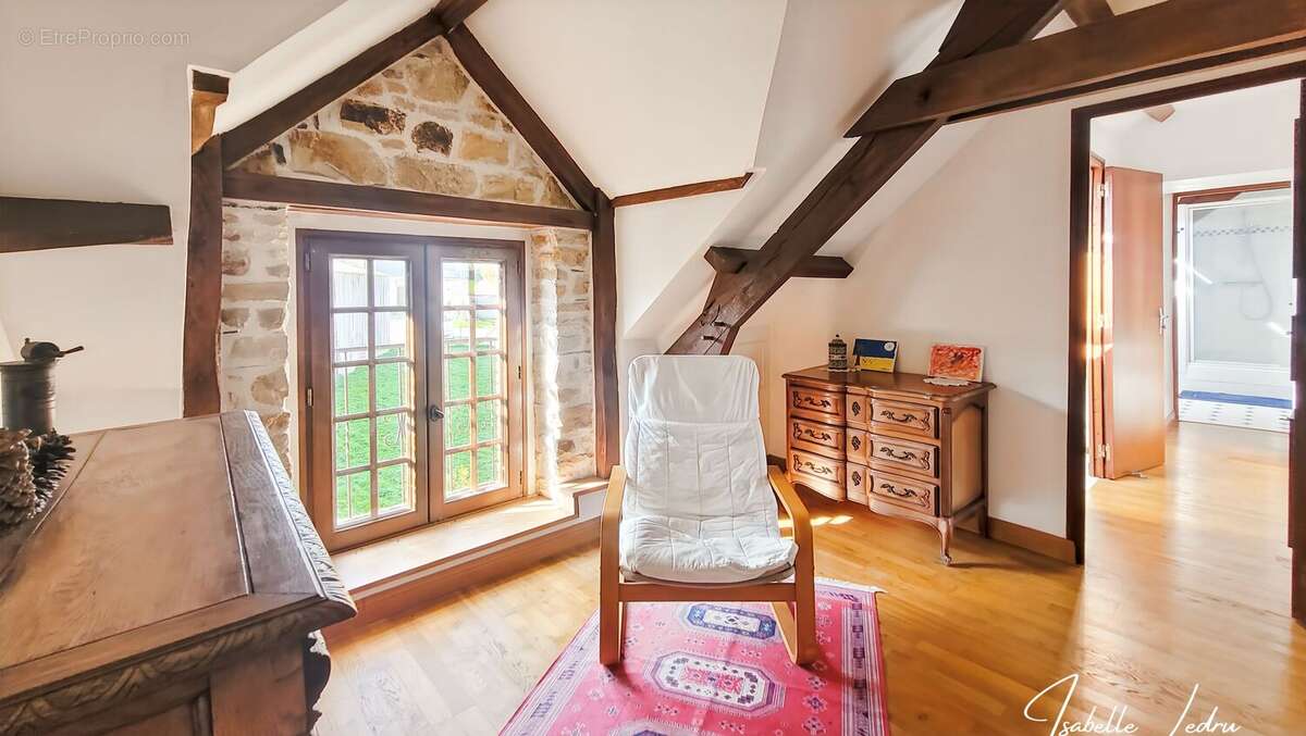 Maison à SION-LES-MINES