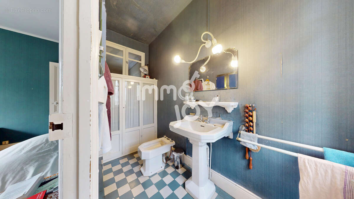 Maison de Maître de 15 pièces sur 360m2 dans son Parc arboré de 4628m2 avec piscine dans NARBONNE - photo 7