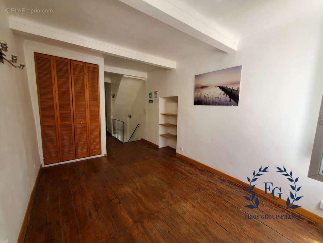 Maison à LA ROQUEBRUSSANNE