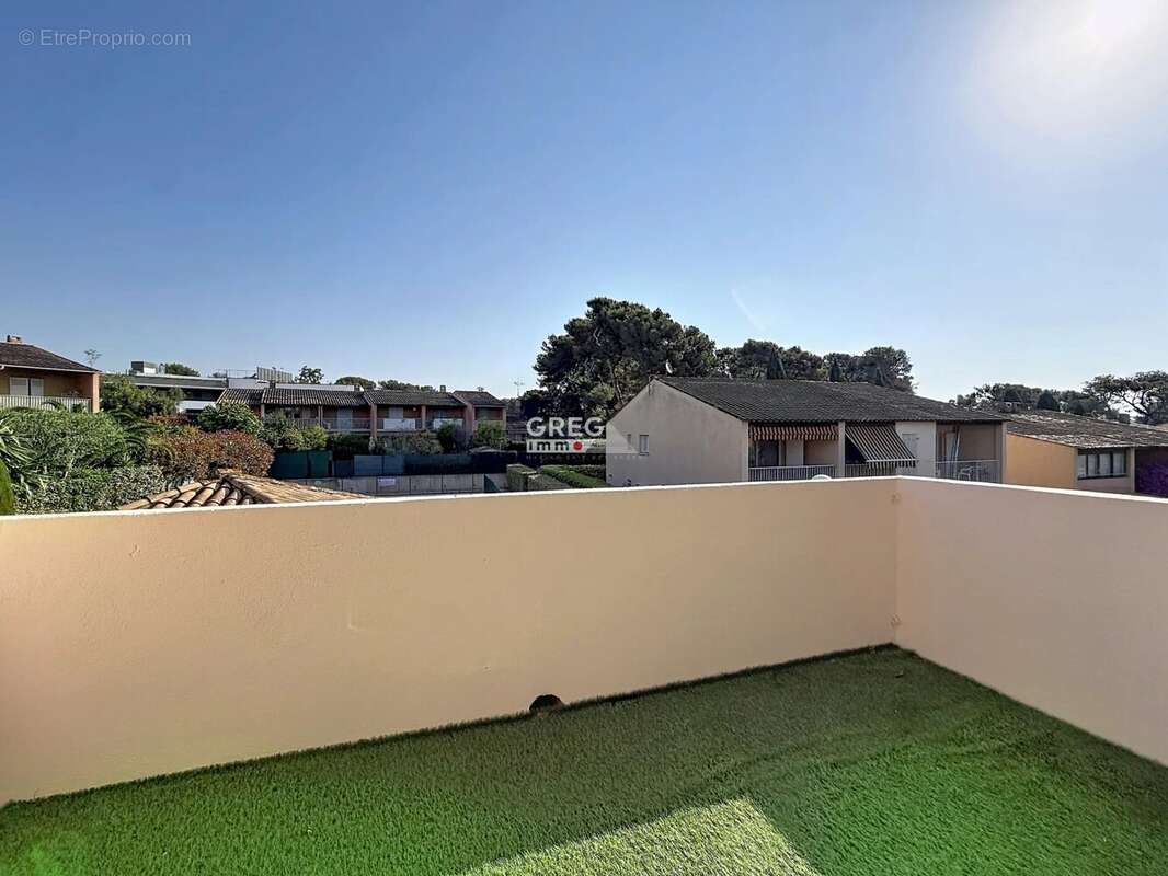 Appartement à VILLENEUVE-LOUBET