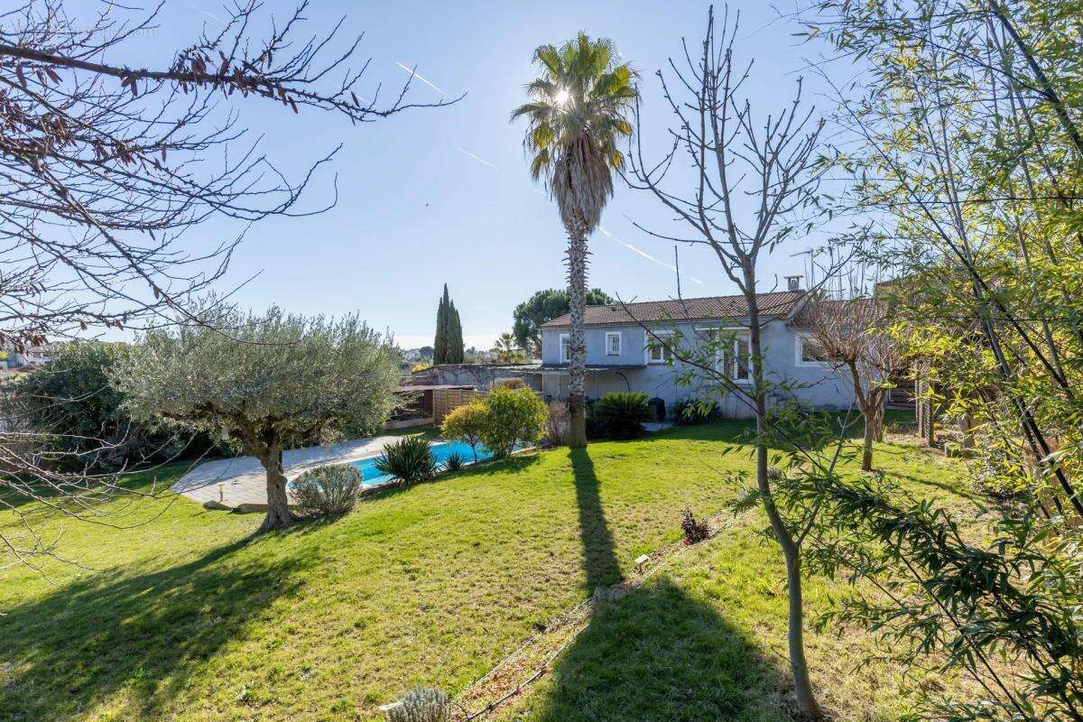 Maison à SAINT-GILLES