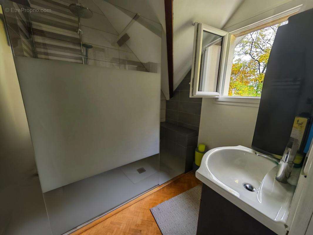 Maison à SAINT-MARTIN-D&#039;AUXIGNY