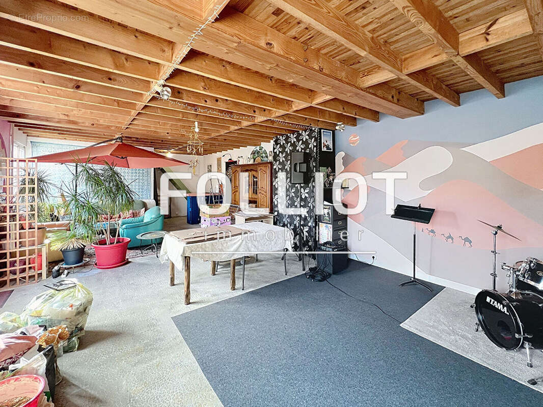 Maison à SAINT-SAUVEUR-LENDELIN