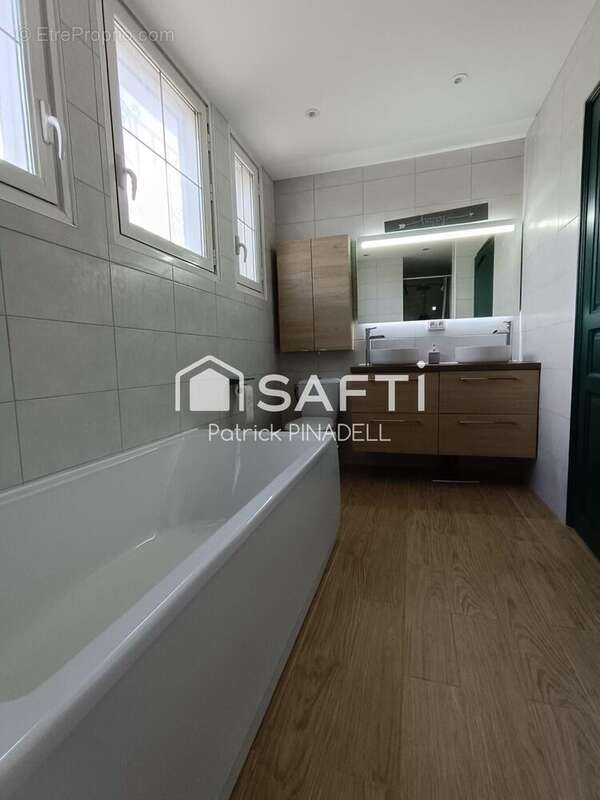 Photo 9 - Maison à LATOUR-DE-FRANCE