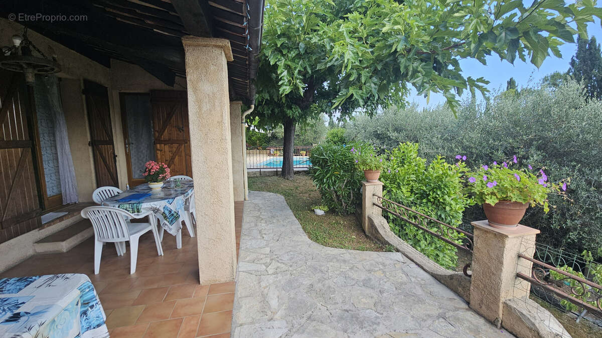 Maison à PEYMEINADE