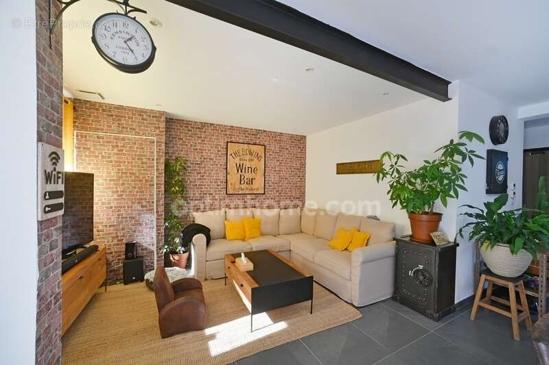 Maison à BAGNOLS-SUR-CEZE