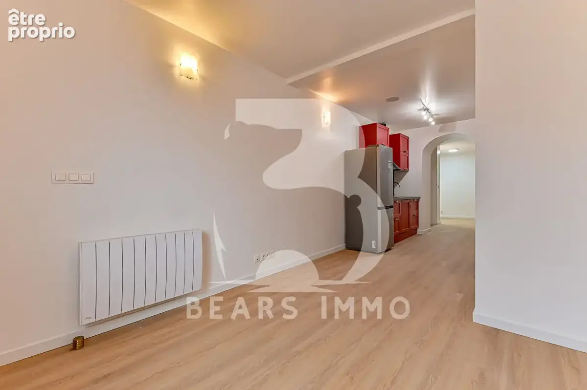 Appartement à PARIS-14E
