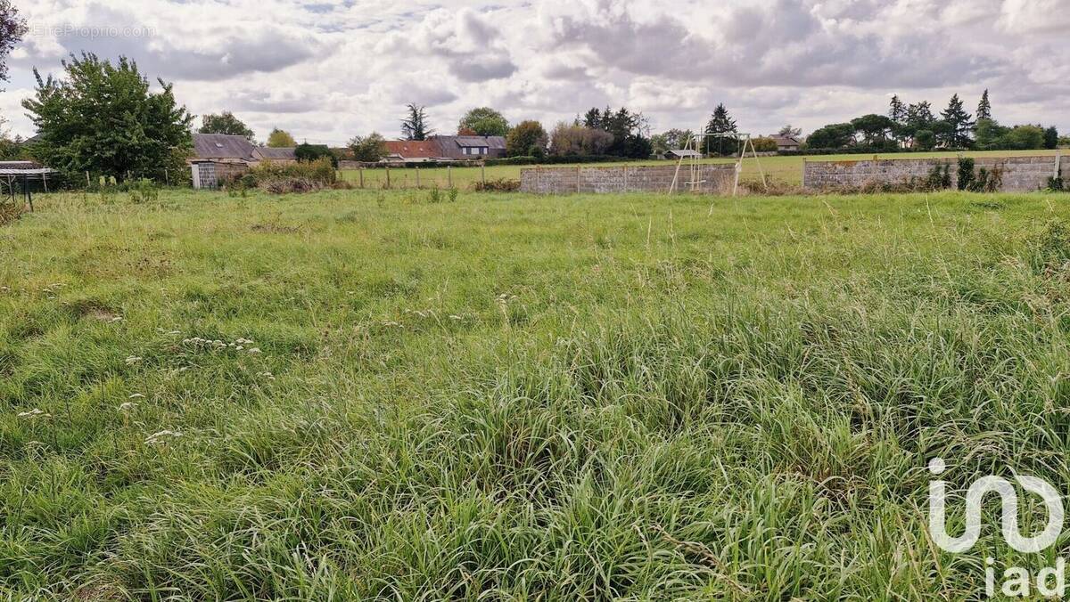 Photo 1 - Terrain à AMILLY