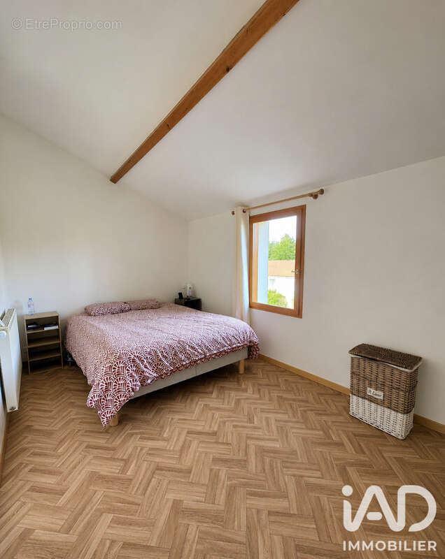Maison 160 m² à La Merlatiere  - photo 4
