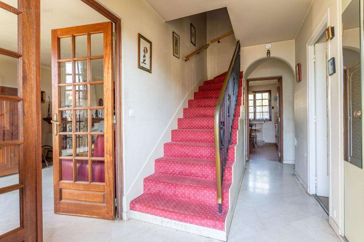 Maison 140 m² sur terrain 572 m² - sous-sol total - photo 6