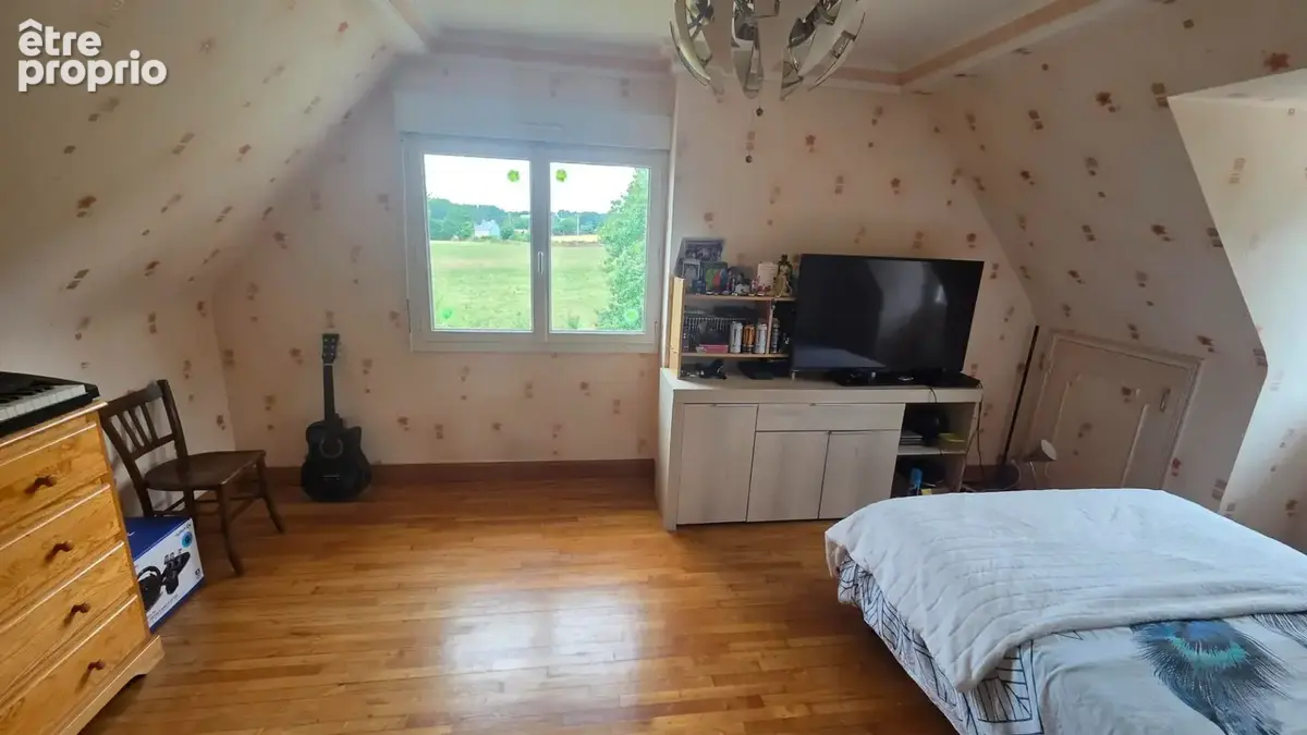 Tonquédec Néo Bretonne sur sous sol total avec dépendance de 70m². - photo 9
