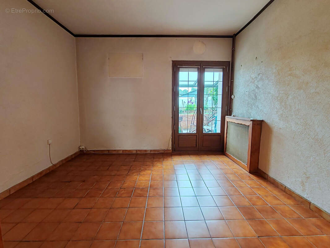 Maison à LA FERTE-MILON