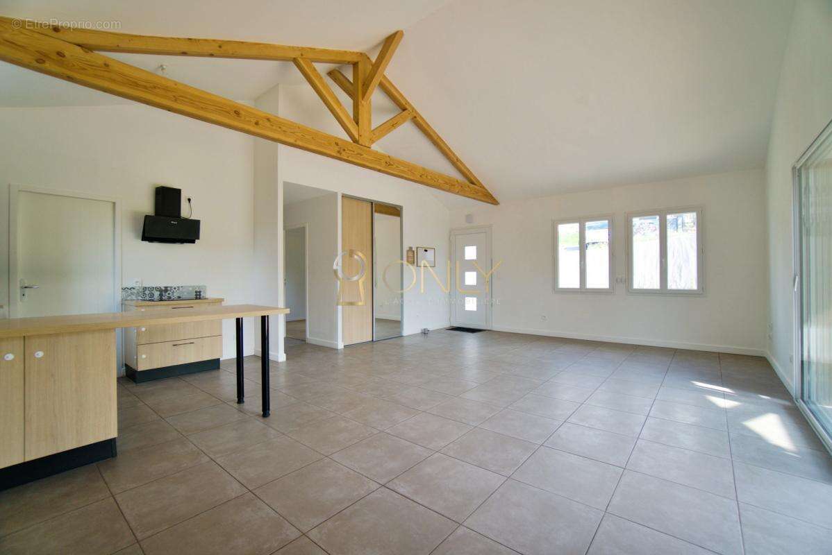 Maison à CHAUFFAILLES