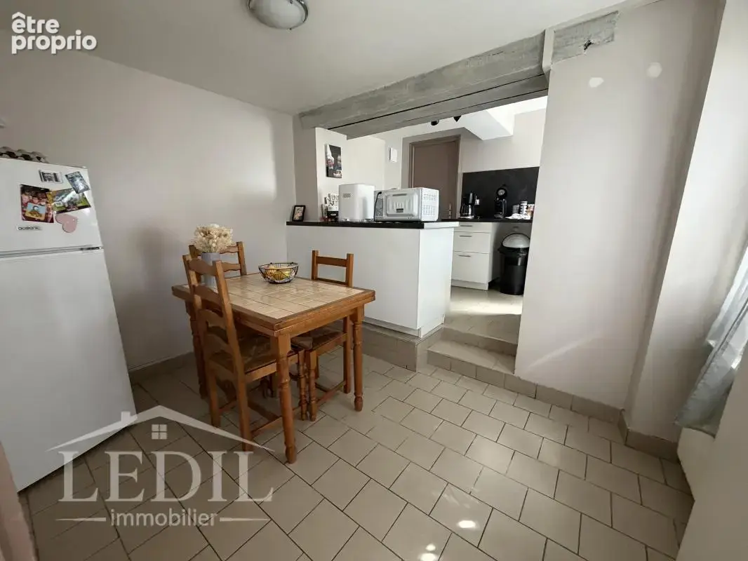 AVIS pour INVESTISSEURS: 2 logements loués, revenus immédiats !!!! - photo 4
