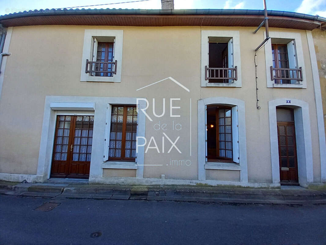 Maison Loudun 4 pièce(s) 80 m2 - photo 2