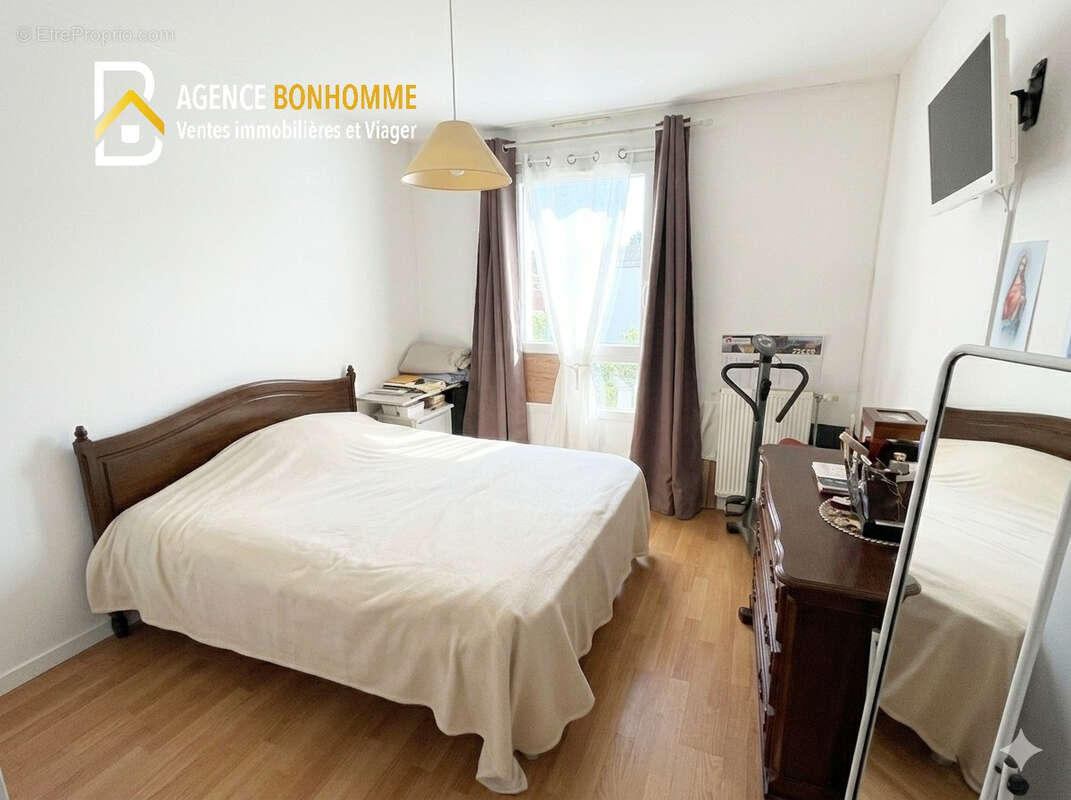 Autre à LES MUREAUX