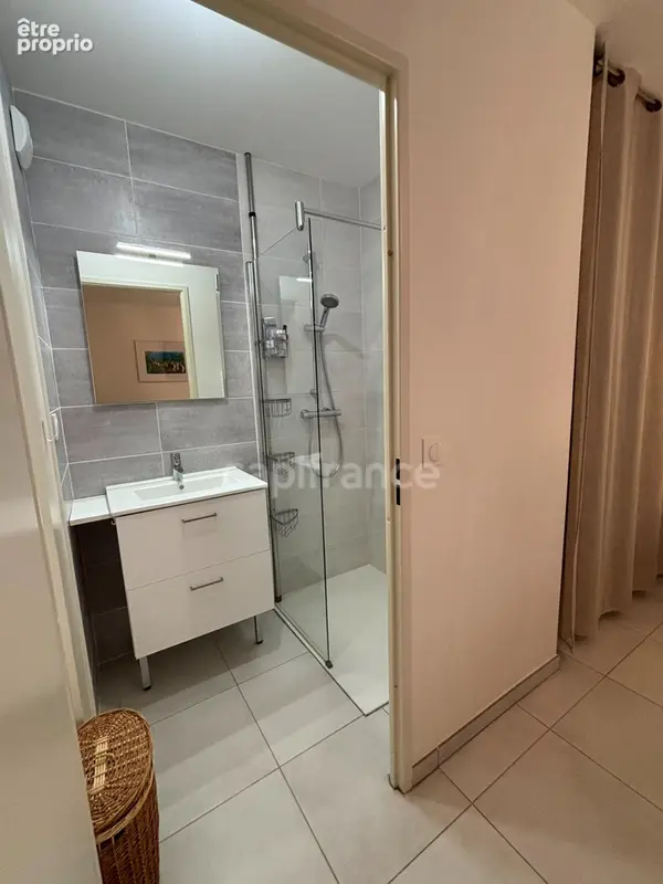 Appartement à vendre 4 pièces HYERES (83) - Plain pied - 2 parkings - 2 terrasses - photo 34