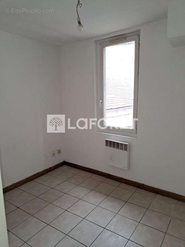 Appartement à MARSEILLE-3E