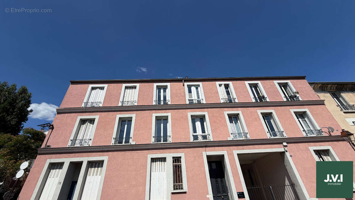 A VENDRE Appartement Enghien Les Bains 2 pièce(s) 46 m2 - photo 5