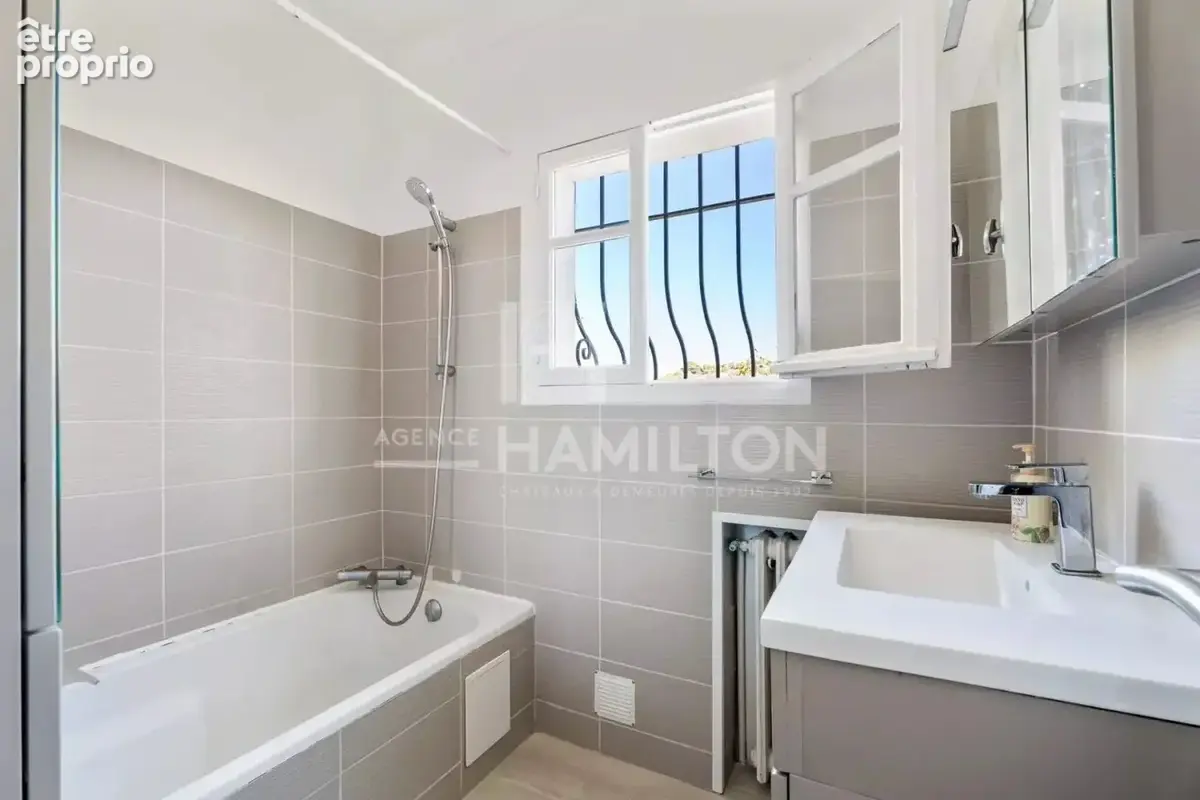 Exclusivité : Charmante villa à pied du village de Biot - photo 7