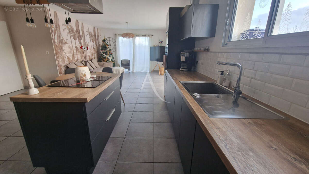 Maison à TALMONT-SAINT-HILAIRE