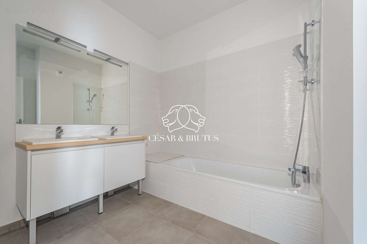 Appartement à LYON-8E