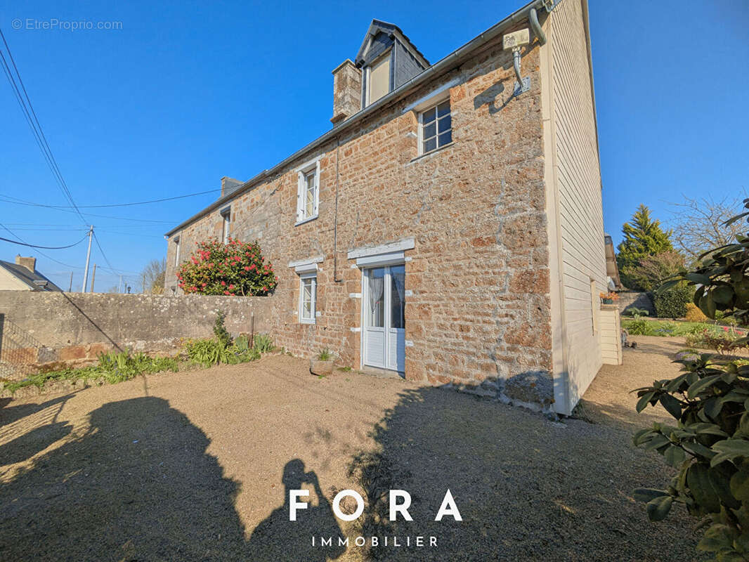 Maison à ATHIS-DE-L'ORNE