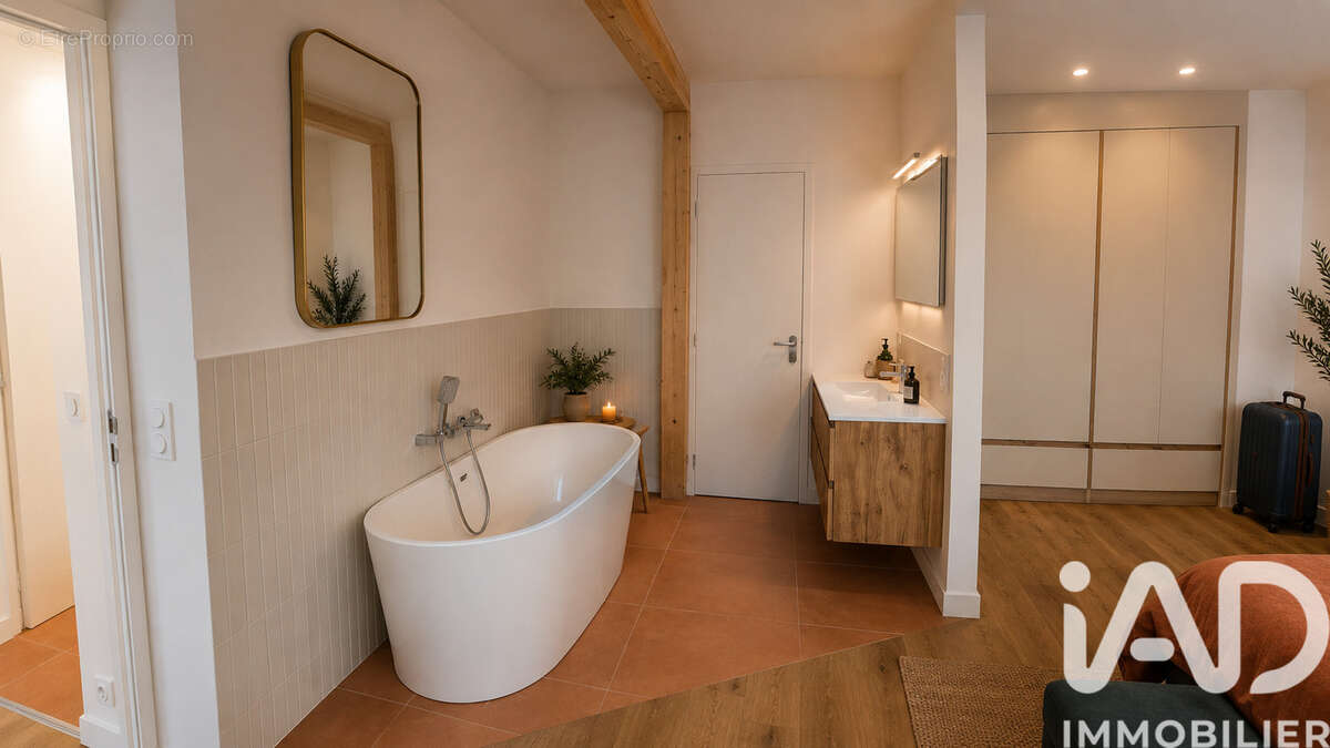 Appartement 149 m² à Romainville  - photo 7