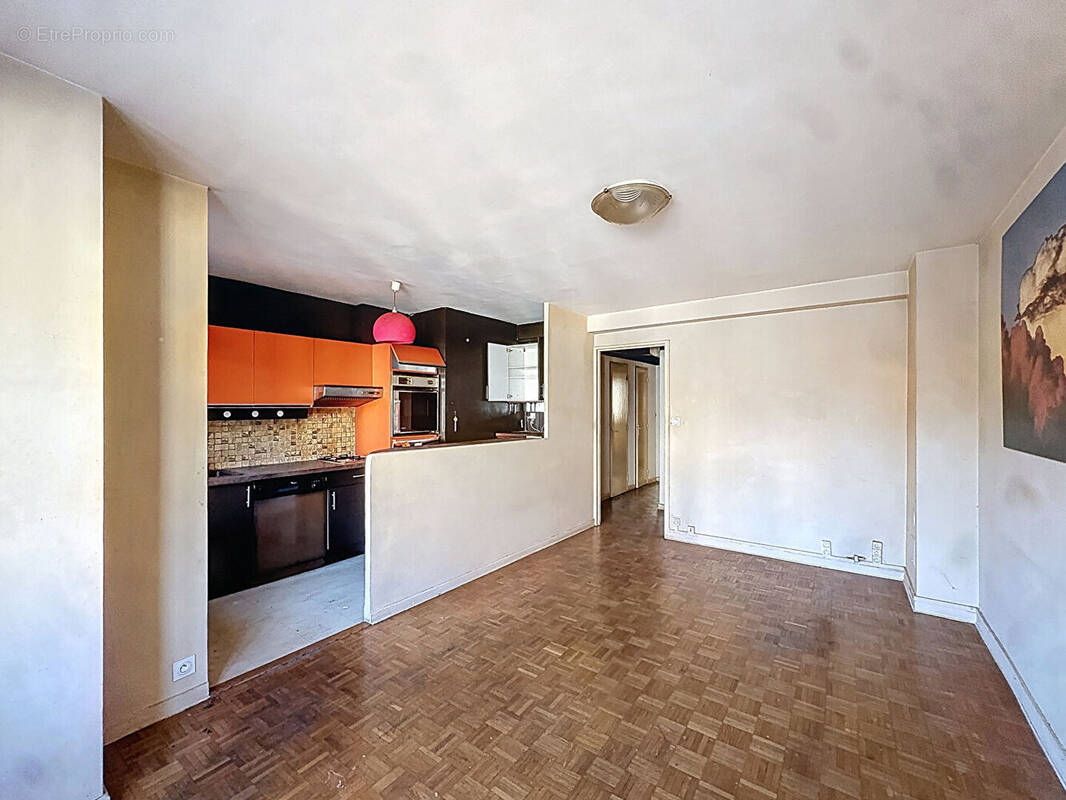Appartement à MARSEILLE-10E