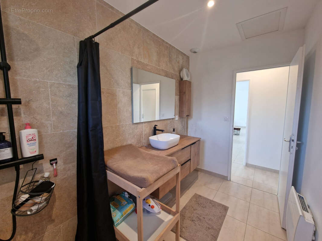 Maison à VILLEMOUSTAUSSOU