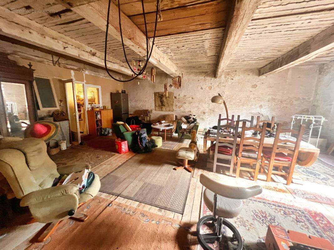 Maison à BIZE-MINERVOIS