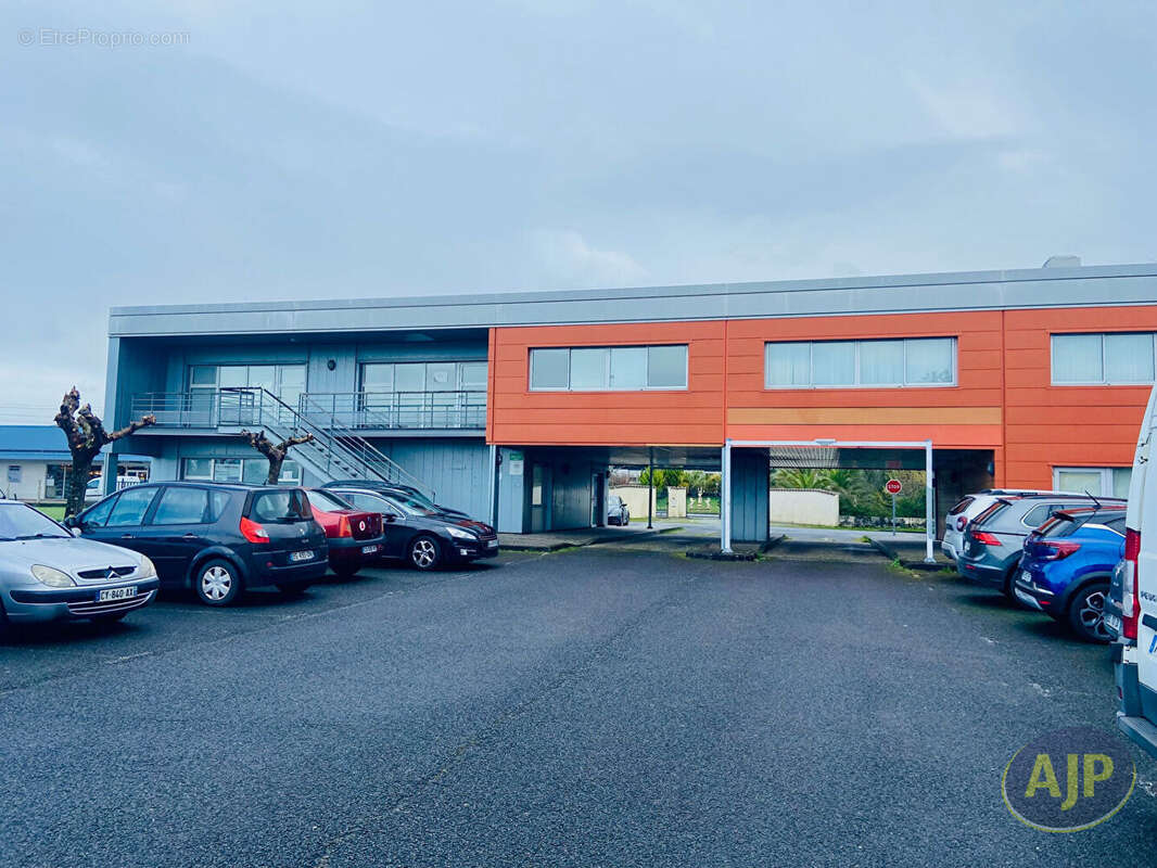 Commerce à LESPARRE-MEDOC