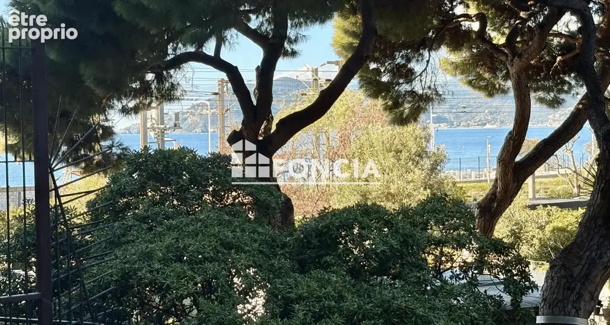 Cannes, bord de mer : T3 de 39 m² avec terrasse et vue mer, piscine résidentielle et parking privatif - photo 10