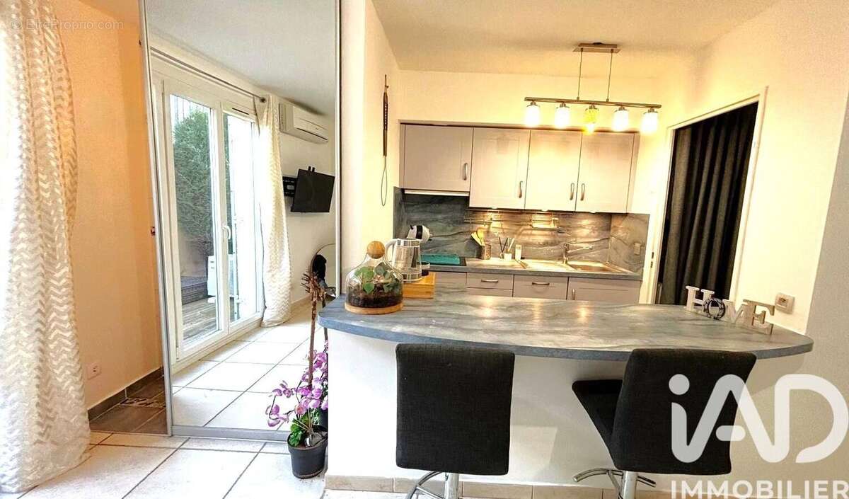 Photo 5 - Appartement à ROQUEBRUNE-SUR-ARGENS