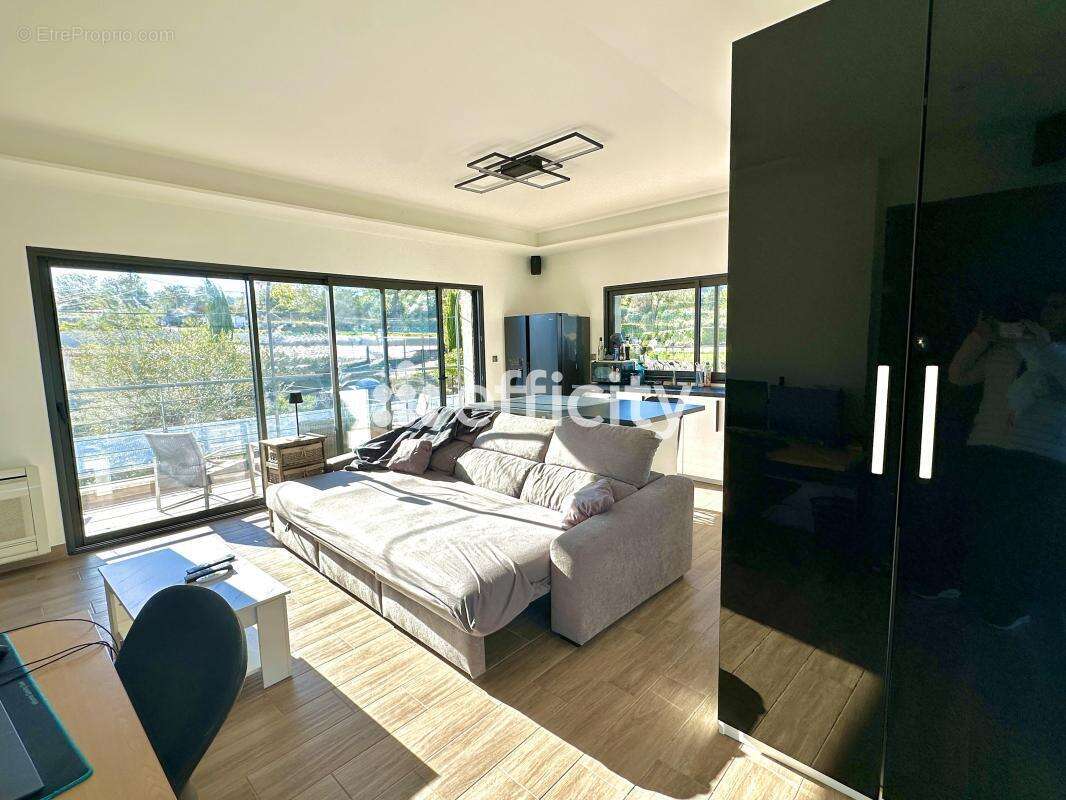 Maison à SAINT-MAXIMIN-LA-SAINTE-BAUME