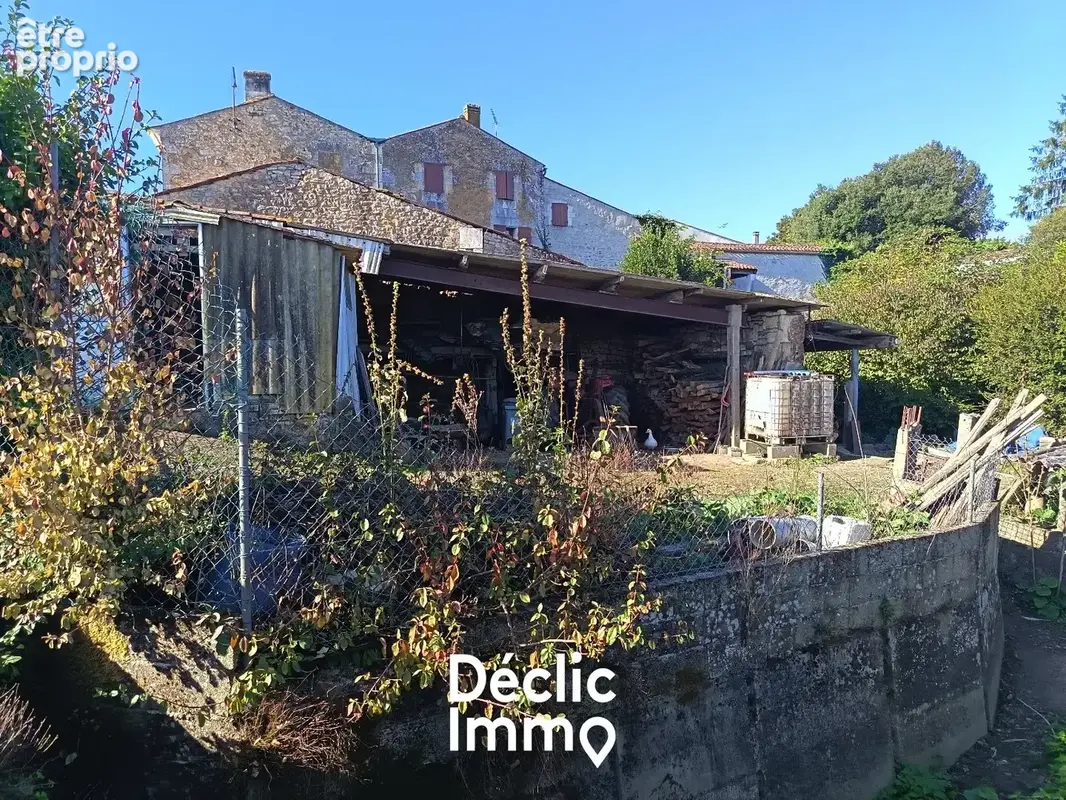 Saint Sulpice d'Arnoult, Dépendances pouvant être transformées en Habitation... - photo 5