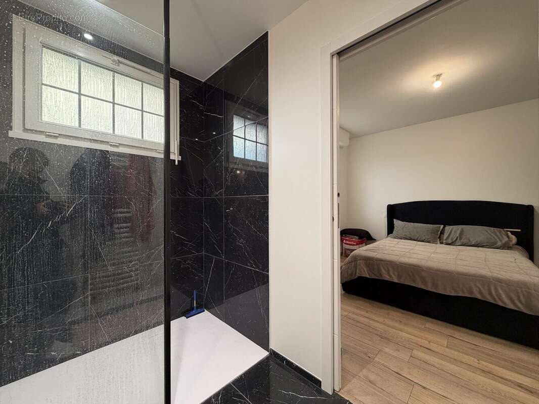 Maison à SAINT-ERBLON