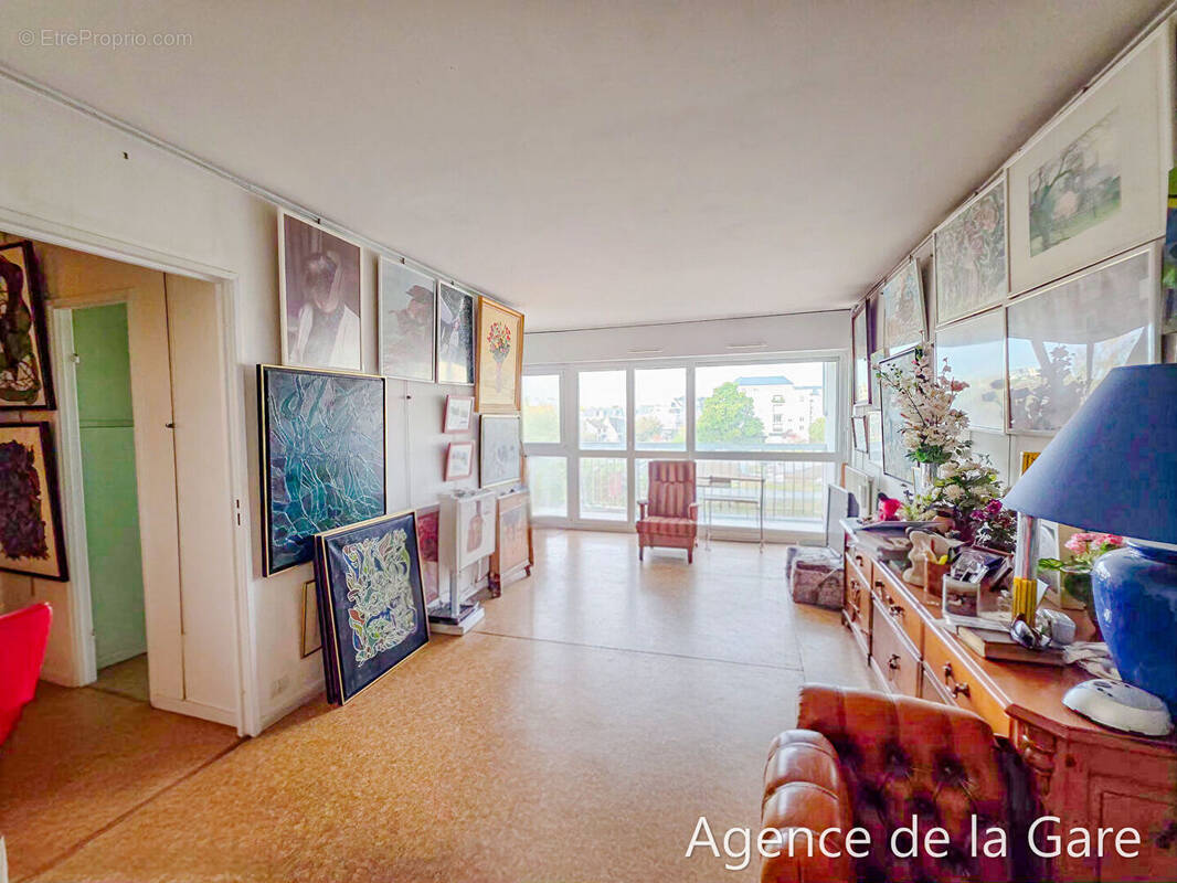 Appartement à SARTROUVILLE
